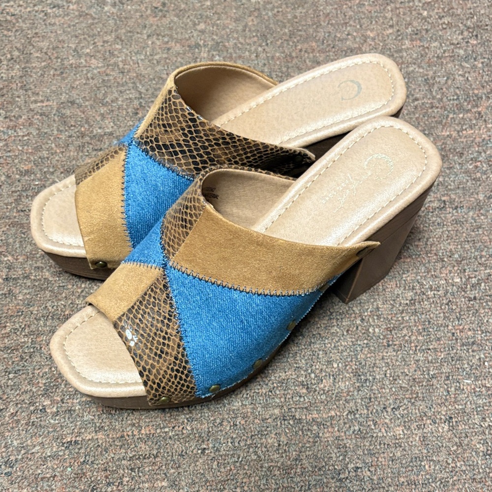 Heeled slip ons